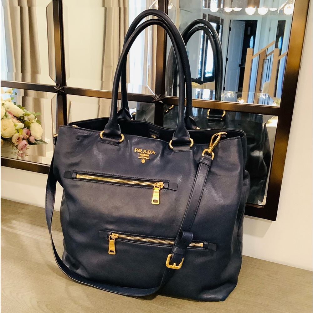 BEAUTIFUL 💙ELEGANT 💙PRADA💙
